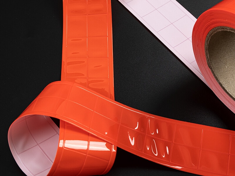 how-pvc-reflective-tape-works