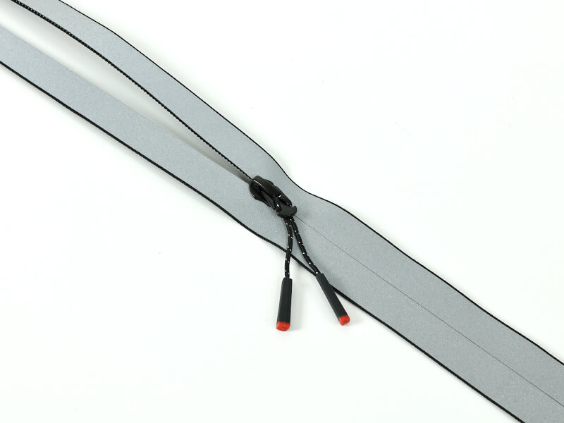 fully-reflective-zipper