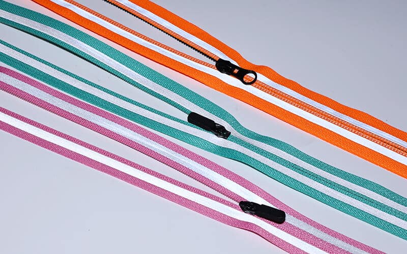 narrow-strip-reflective-colourful-zipper