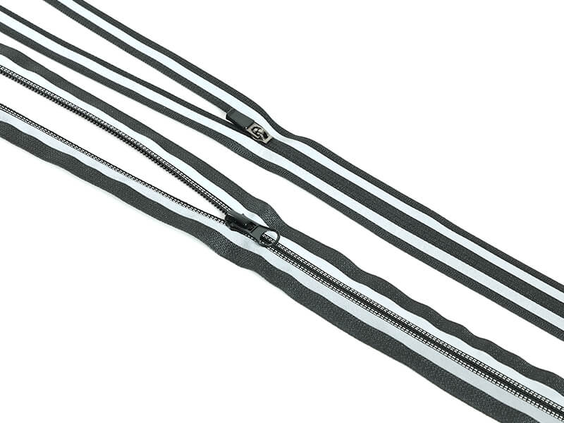 narrow-strip-reflective-zipper