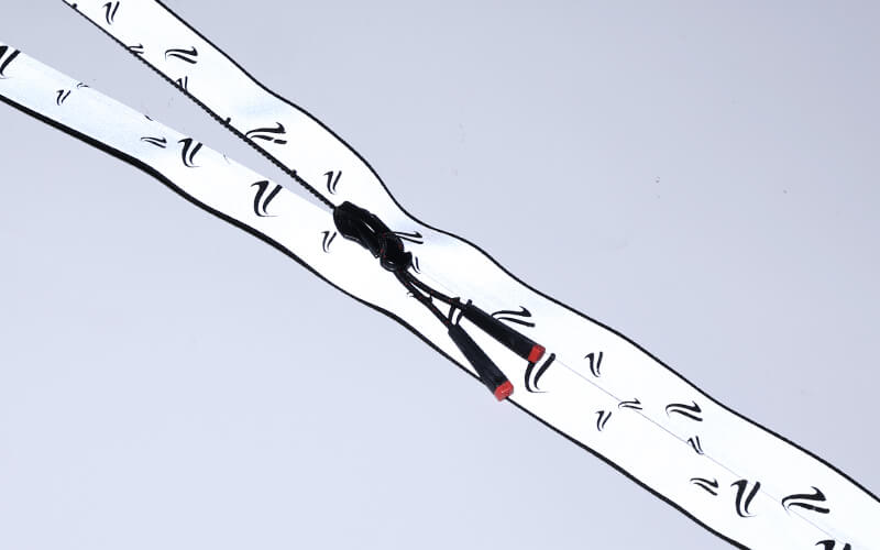 zipper-with-fully-reflective-printing