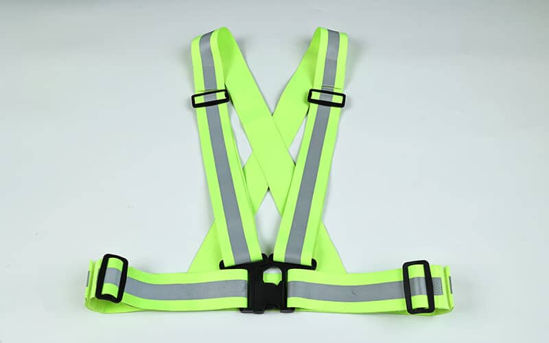 adjustable-reflective-vest-gear