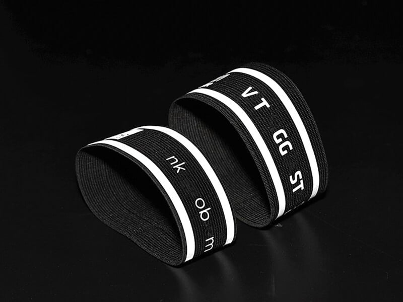 светоотражающий браслет с логотипом