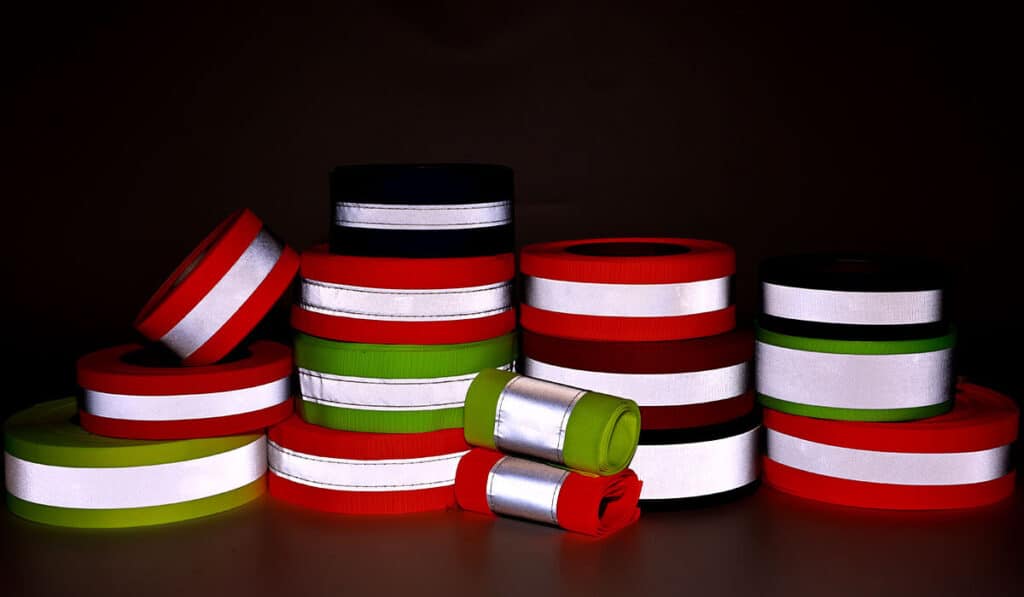 exploring-the-craftsmanship-and-quality-behind-reflective-warning-webbing